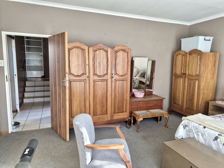 5 Bedroom Property for Sale in Panorama Free State